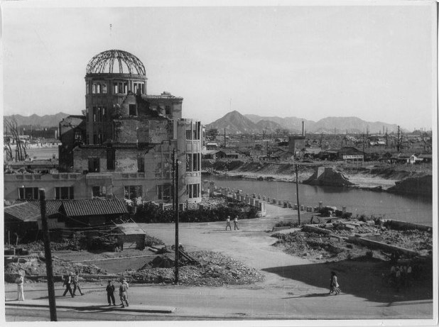bomb　1104560 オプションお写真2枚目掲載 A postman collecting mail from a post box surrounded by bomb