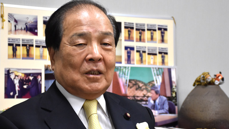 片山虎之助氏=須藤孝撮影