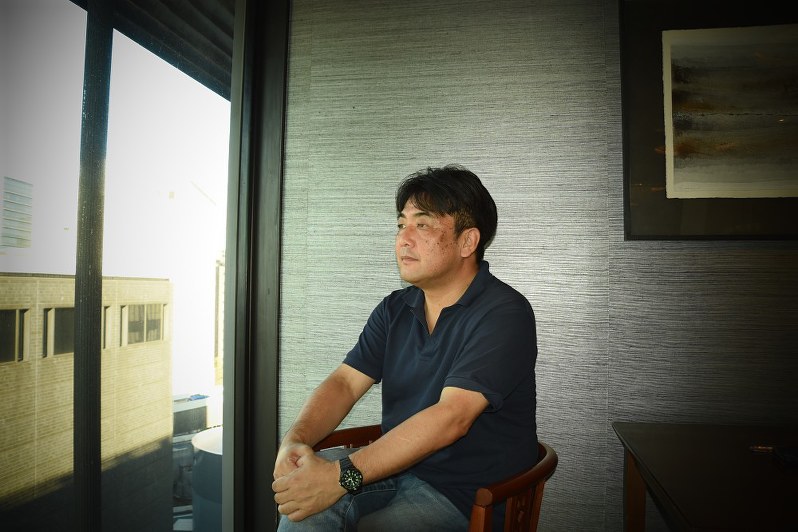 安田浩一さん=小国綾子撮影