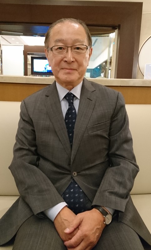 「黄金の右腕」を持つ藤井純一・日本ハム元社長=東京都内で2018年10月19日午後5時25分、中村有花撮影