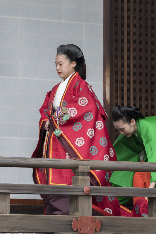 宮中三殿の拝礼に臨まれた高円宮家の三女絢子さま=皇居で2018年10月26日午前、宮内庁提供