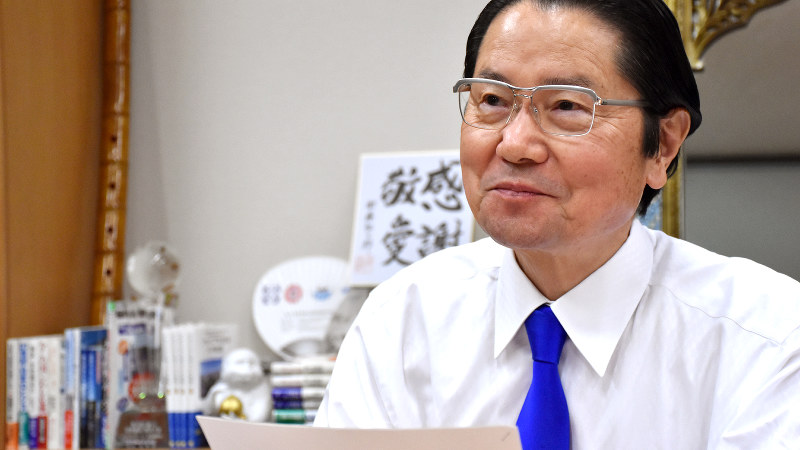 衛藤征士郎氏=須藤孝撮影