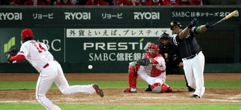 日本シリーズ：第1戦 広島 対 ソフトバンク 試合 ライブ 速報 | 毎日新聞