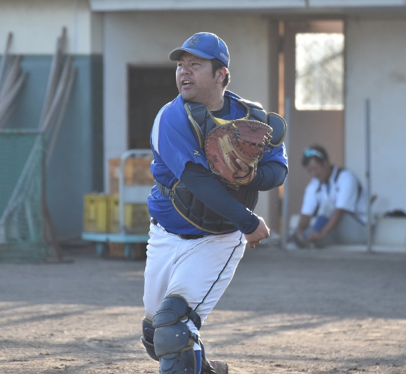守備の要・捕手としてもチームを支える宇野竜之介主将=長野市のNTT東日本更北グラウンドで