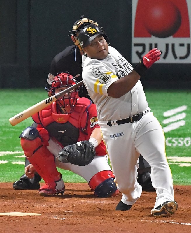 日本シリーズ：第4戦 ソフトバンク 対 広島 試合 ライブ 速報 | 毎日新聞