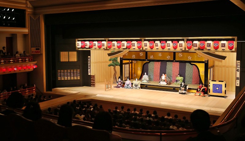 京都・南座が再開場し幕を開けた吉例顔見世興行=京都市東山区で2018年11月1日午前10時37分、梅田麻衣子撮影