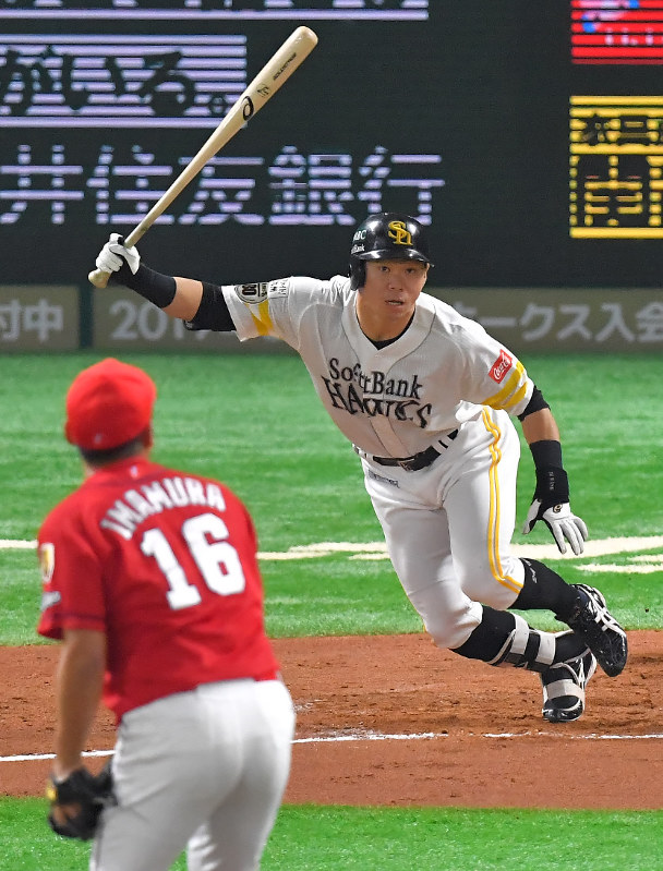 日本シリーズ：代打できっちり仕事 ソフトバンク長谷川勇 | 毎日新聞
