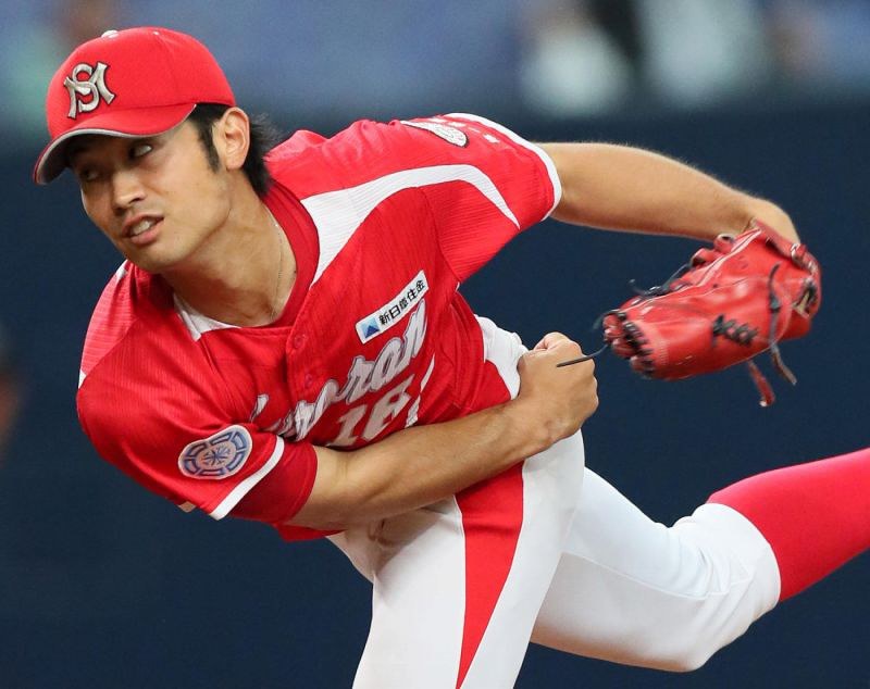 【東海理化―室蘭シャークス】室蘭シャークス先発の鈴木=京セラドーム大阪で2018年11月2日、幾島健太郎撮影