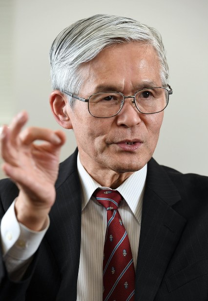 秋の叙勲：宇宙創成明らかに 東大名誉教授・佐藤勝彦さん | 毎日新聞