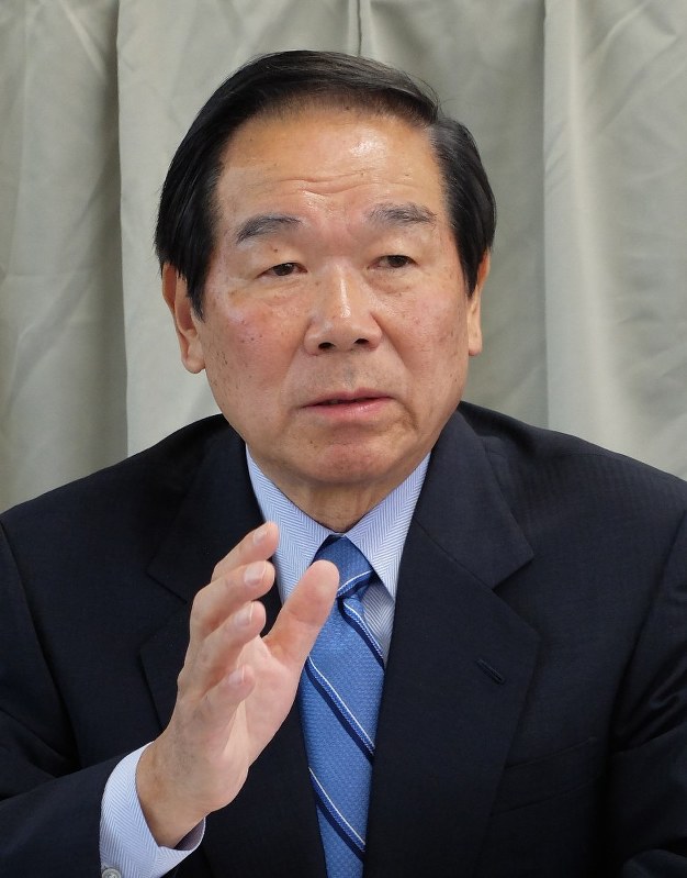 額賀福志郎元財務相