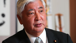 安倍首相は発言を控えてほしい　国会に議論を委ねるべきだ