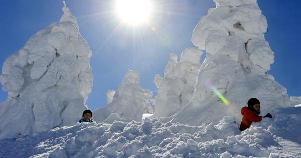 山形と宮城 蔵王山の呼称は さん ざん 毎日新聞