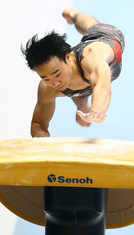 体操：順大が3連覇 全日本団体選手権 [写真特集10/10] | 毎日新聞