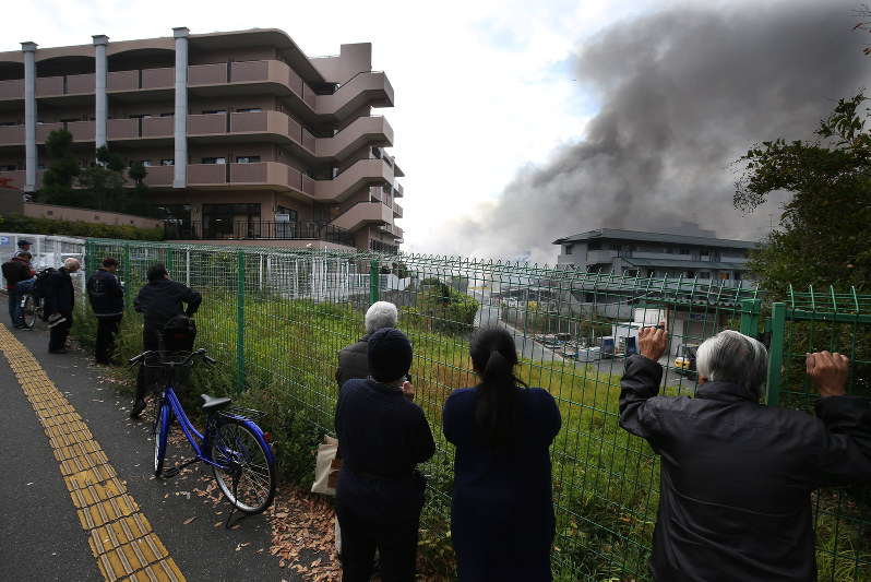 大阪 ホームセンターで火災 近隣の１８０人避難 写真特集7 7 毎日新聞