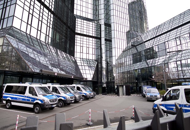 Police Raid Deutsche Bank Offices In Money Laundering Case The
