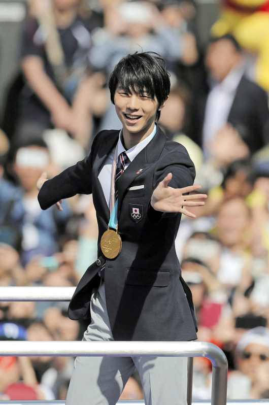 フィギュア：羽生祝賀パレード効果、約18億5000万円 | 毎日新聞