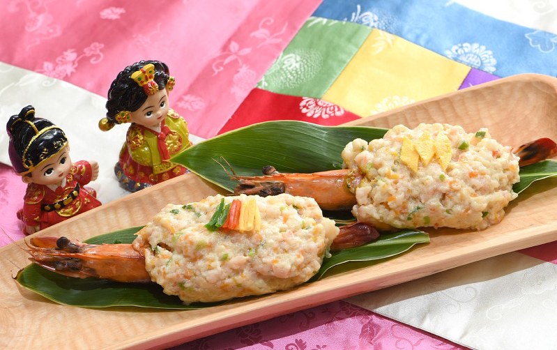 有頭エビの豆腐入り蒸し物
