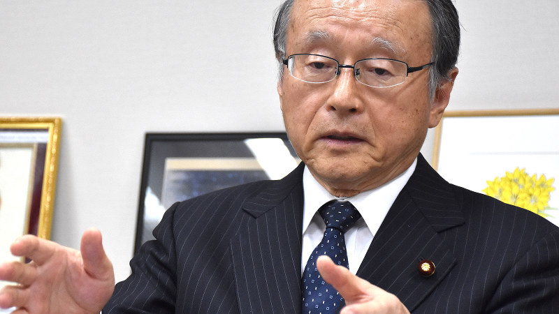 中川正春氏=須藤孝撮影