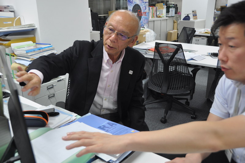 毎日フォーラム パラスポーツ 桜井誠一 身体障がい者水泳 毎日新聞