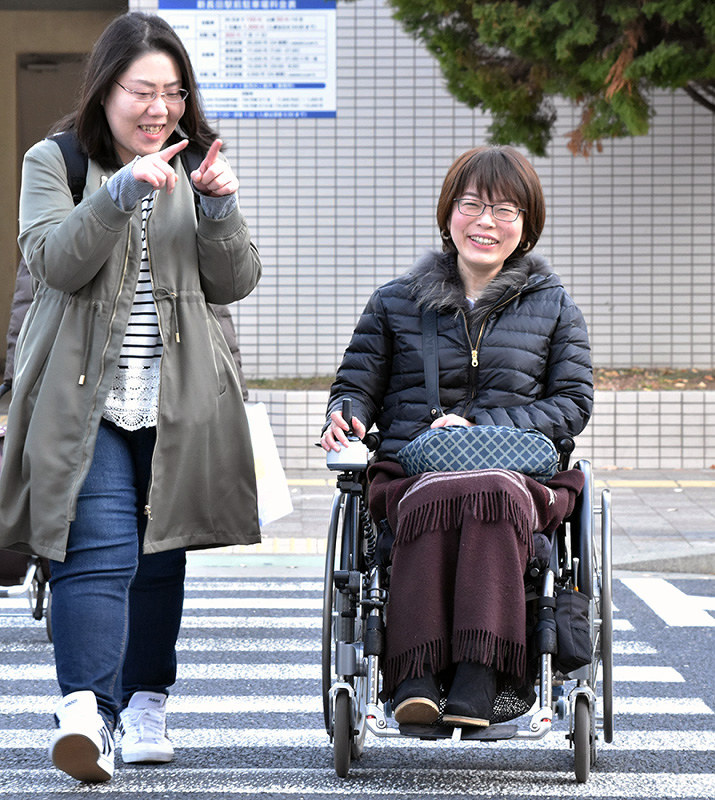 あのひとにとって 筋ジスと生きる ４ 福祉充実へ声上げる 助けを得ながら自分らしく 兵庫 毎日新聞