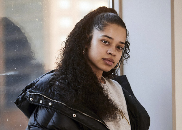 Ella Mai 10インチ Ella Mai by Tyler Borchardt - FEMMUSIC Magazine