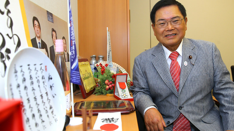 竹本直一氏=宮武祐希撮影