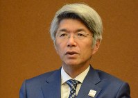 藤原弘治・全国銀行協会会長＝小原擁撮影