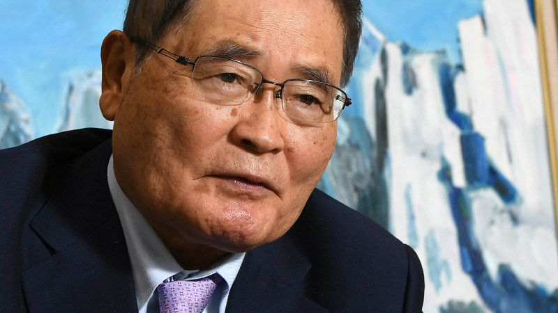 亀井静香氏=宮本明登撮影