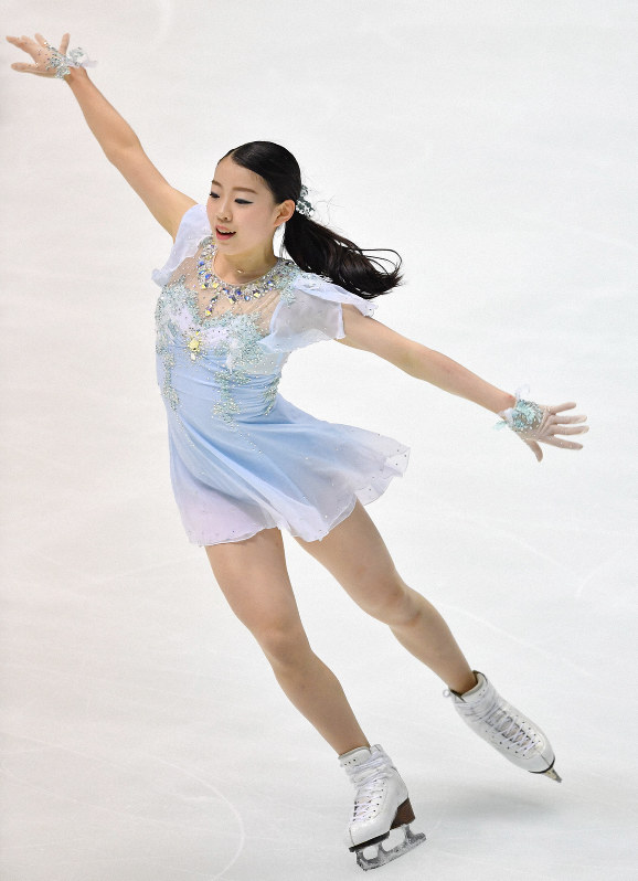 紀平梨花 直筆サイン入りスケートシューズ フィギュアスケート 紀平梨花 直筆サインフォト&frasl;写真 フィギュアスケート