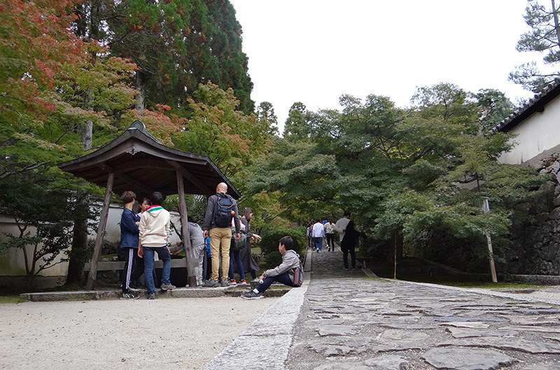 キャンペーン期間中に観光客が約4倍増となった一休寺=京都府京田辺市で、矢倉健次撮影