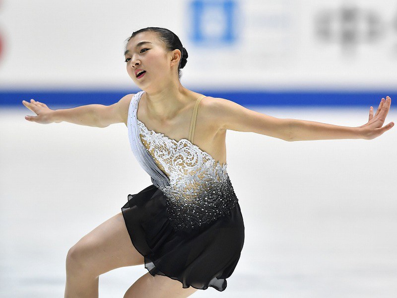 THE ICE 当選品 坂本花織 宮原知子 三原舞依　直筆サイン入　限定品 f_11930332.jpg