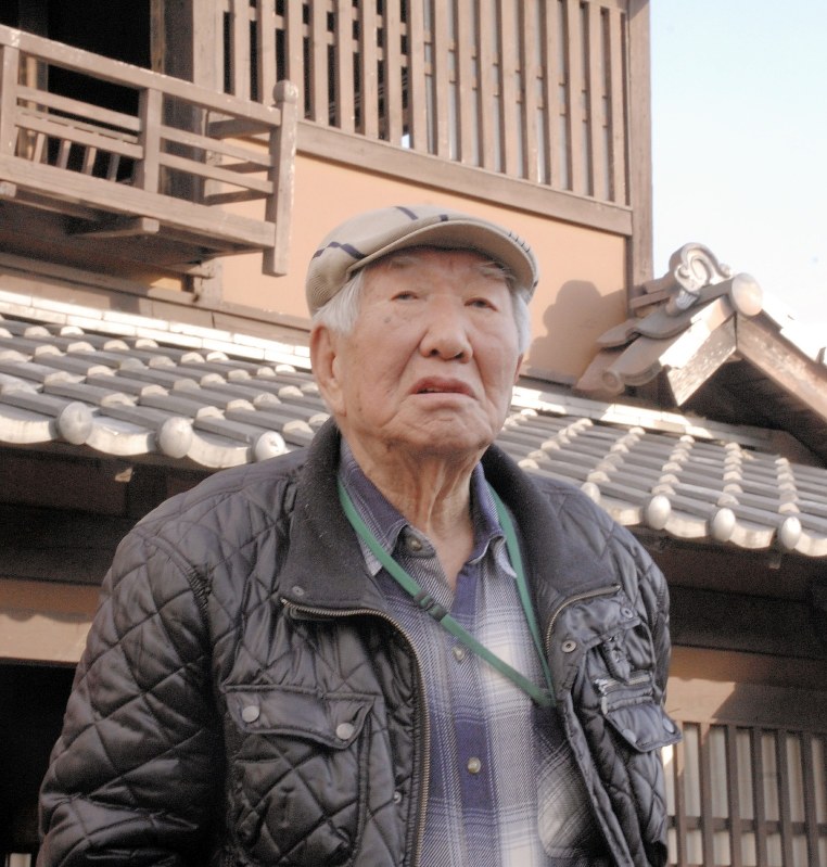 「仕事の夢ばかり見る」と話す馬場正男=2018年12月14日、勝田友巳撮影