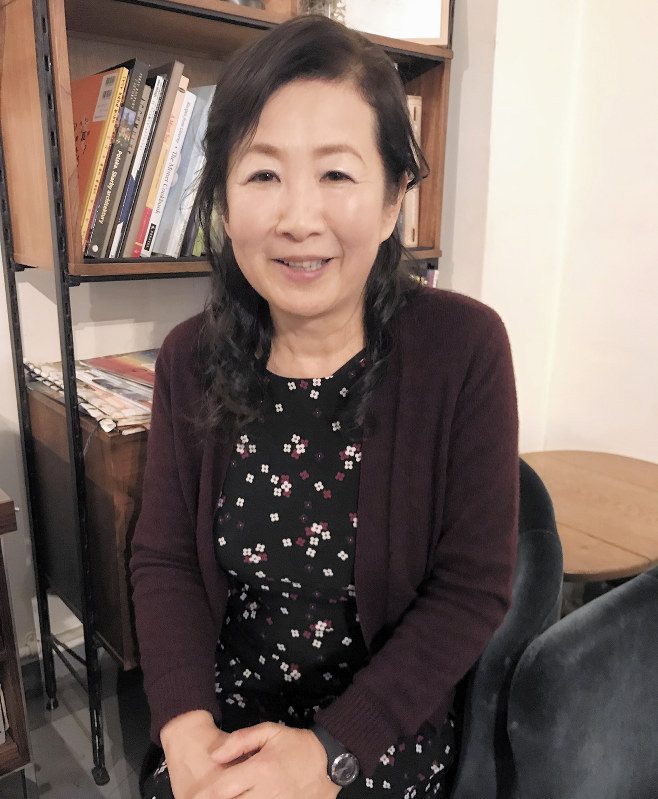 小手鞠るいさん