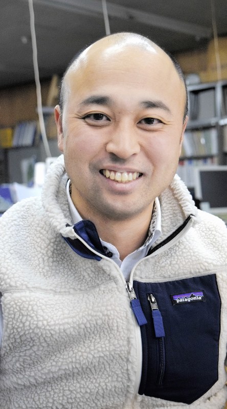 定住促進事業で北海道胆振東部地震の復興を目指す厚真町の宮久史さん=2018年12月14日、福島英博撮影