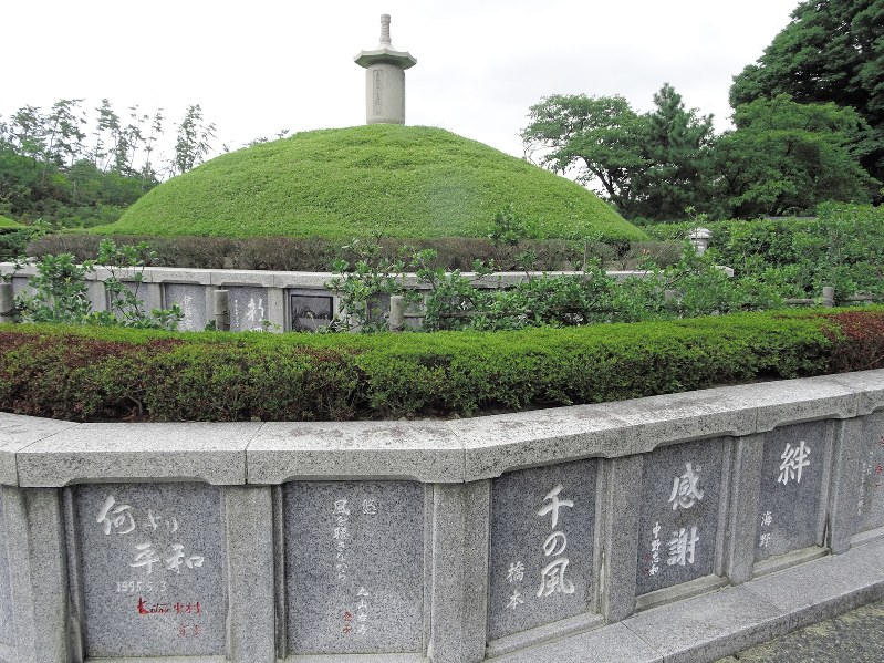 故人の好きな言葉が刻まれた新潟市の合葬式共同墓「安穏廟(あんのんびょう)」