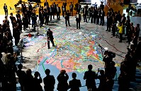 西三河防災減災連携研究会のワークショップで巨大地図に投影された南海トラフ地震発生時の被害想定愛知県豊田市で２０１８年１月１９日午後２時５７分、兵藤公治撮影