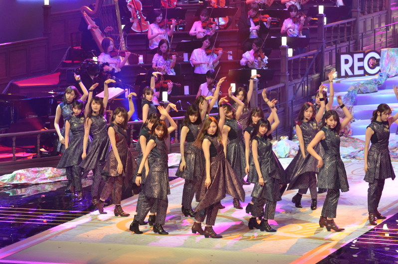 レコード大賞は「シンクロニシティ」 乃木坂46が2年連続 [写真特集1/8