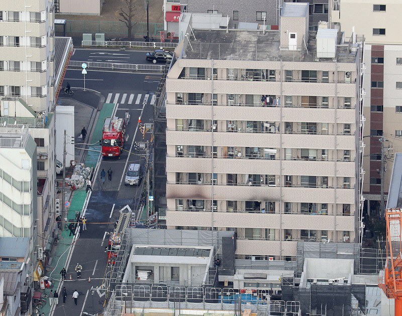 簡易宿泊所で火災 男女2人死亡 横浜 [写真特集1/5] 毎日新聞