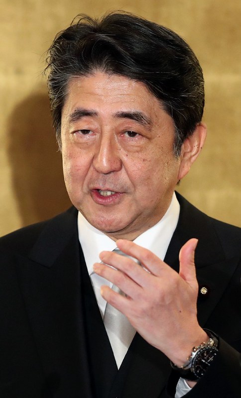 伊勢神宮参拝後の年頭記者会見で今年の抱負を語る安倍晋三首相=三重県伊勢市で4日、兵藤公治撮影