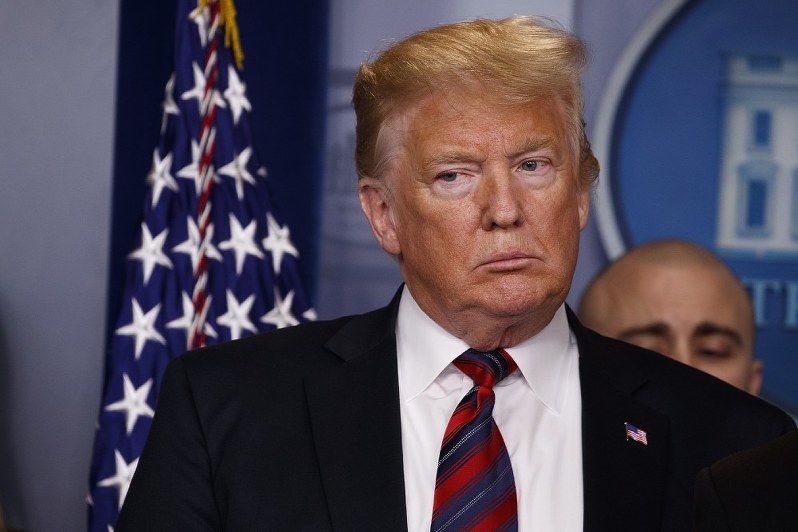 記者会見に姿を見せたトランプ米大統領=ワシントンで3日、AP