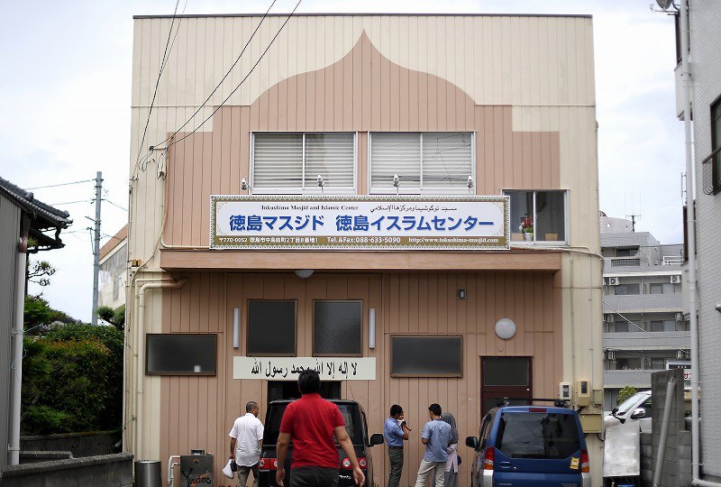 インサイト：異郷で祈る モスク100カ所、地域に根付く [写真特集7