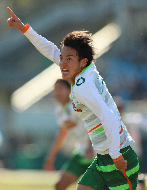 初vから２年 青森山田決勝へ 自称炎のストライカー が値千金の同点g 毎日新聞