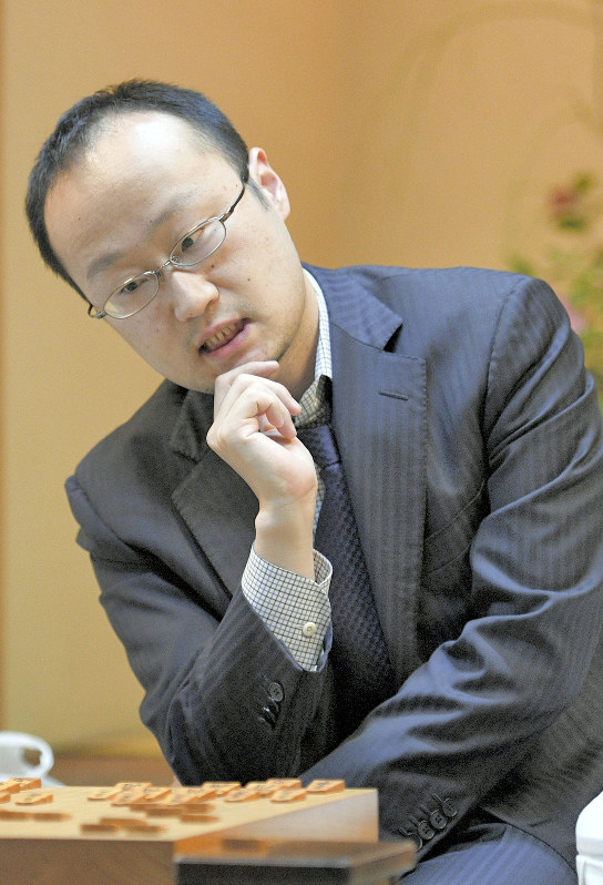 渡辺明棋王=丸山博撮影