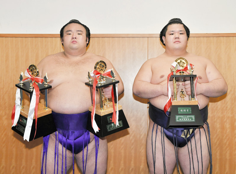 月刊相撲 阿武咲と明生 互いに磨き 毎日新聞