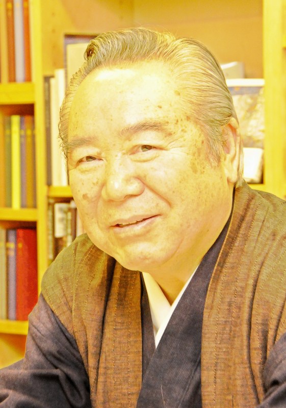 フランス語フランス文学顕揚賞を受賞した藤原書店社長の藤原良雄さん=東京都新宿区で2018年12月25日、棚部秀行撮影
