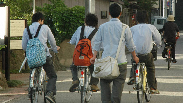 生きづらい若者の逃げ道 市販薬依存 の恐ろしさ 医療プレミア特集 高木昭午 毎日新聞 医療プレミア 生きづらい若者の逃げ道 市販薬依存 の恐ろしさ 医療プレミア特集 高木昭午 毎日新聞 医療プレミア