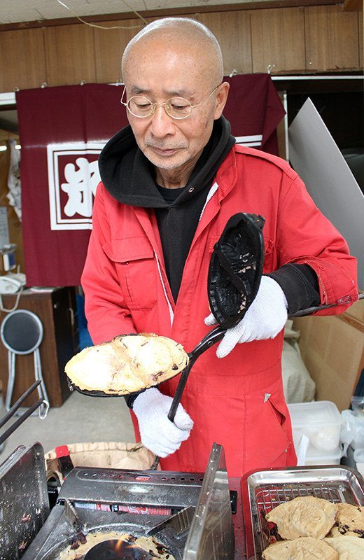 食探訪 一丁焼き こたろう たい焼き こだわりの 熱々 を 奈良 毎日新聞