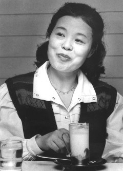 訃報：女優の市原悦子さんが死去、82歳 [写真特集1/8] | 毎日新聞