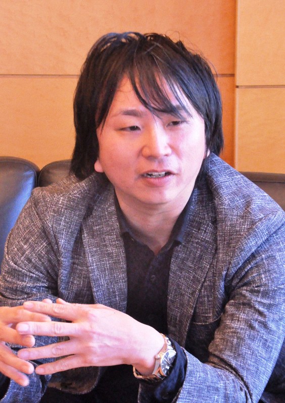 作家の上田岳弘さん=東京都文京区で2019年1月