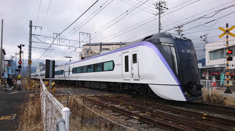 Jr東3月ダイヤ改正 特急停車減に反発 長野の沿線自治体 毎日新聞